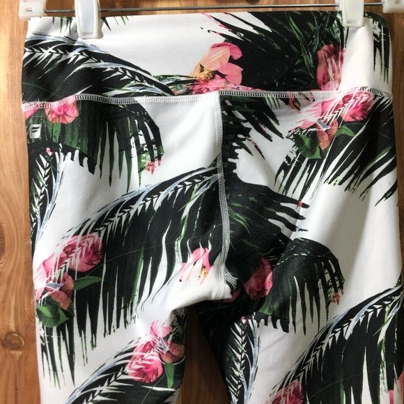 Fabletics- Gaviota Mesh- Tropical White - Picture 7 of 13